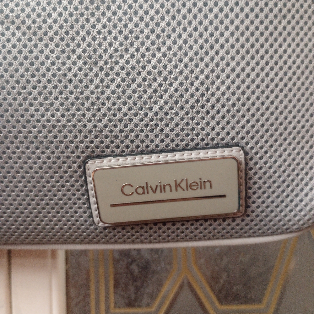 Calvin Klein womens Silver Jessie Top Zip Organizational Crossbody Bag - Picture 2 of 8